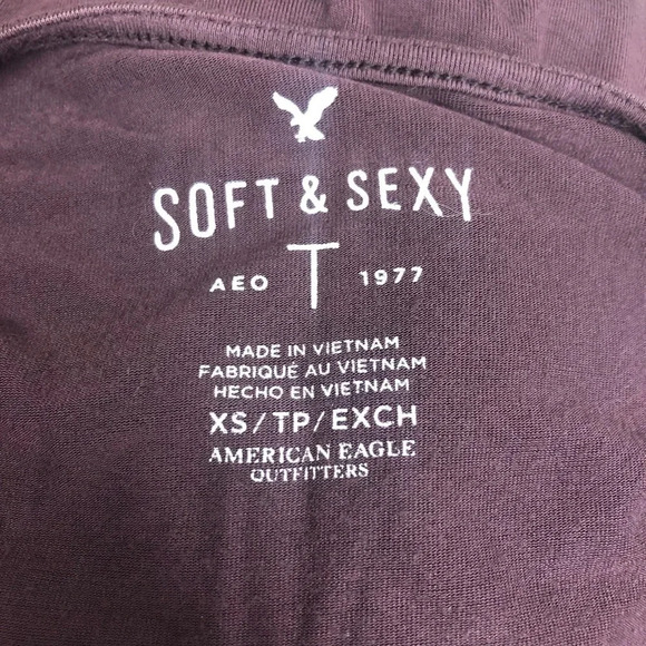 5/$20‎ AMERICAN EAGLE soft & sexy dark purple long sleeve - Picture 3 of 5